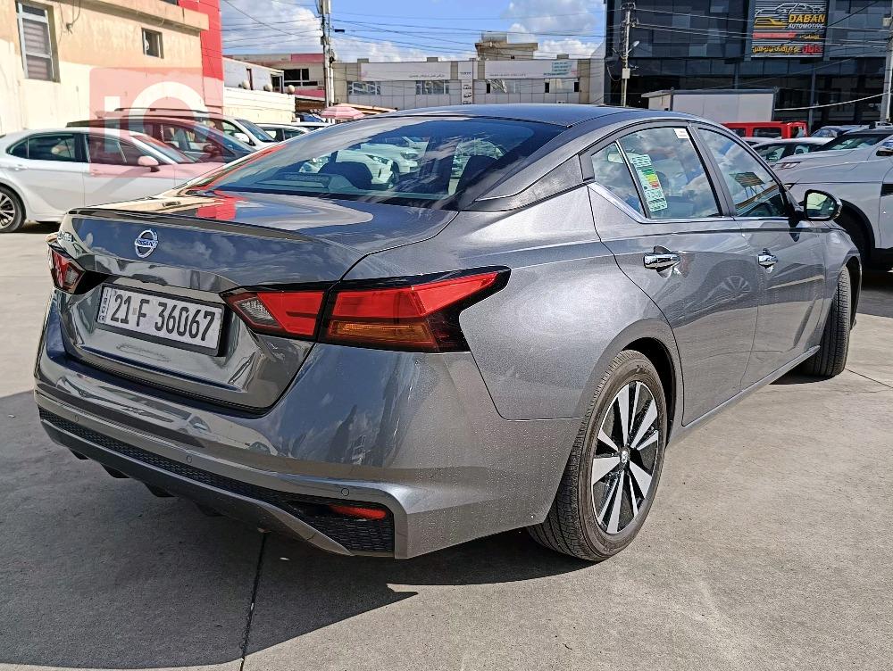 Nissan Altima